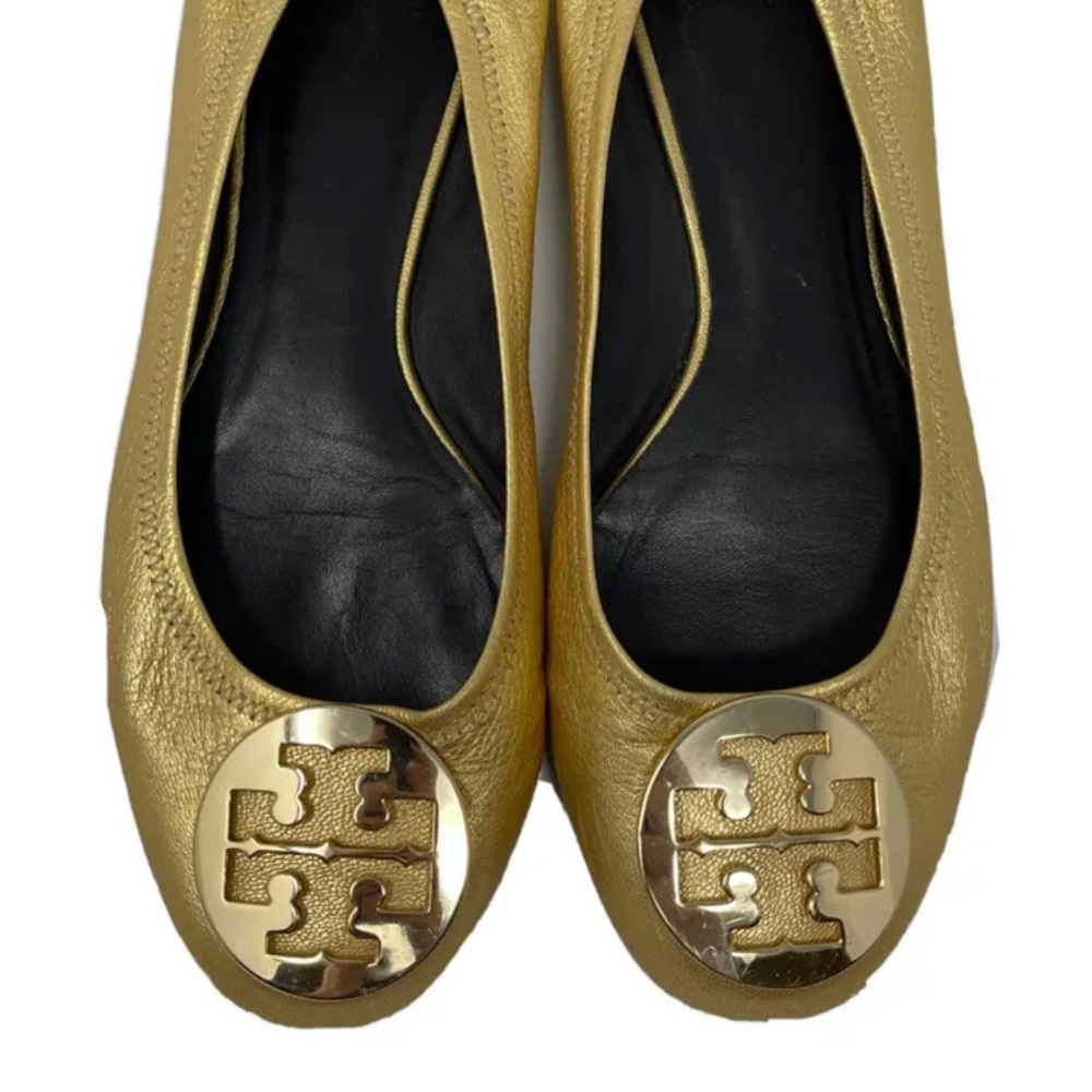 Gold slippers